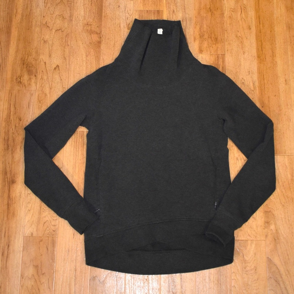 Lululemon On The Double Pullover Womens 6 Gray Cowl Neck Pullover Thumbholes